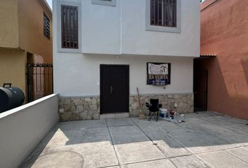 Casa en fraccionamiento en  Cerrada Providencia, Navidad, Sin Nombre De Colonia 10, Apodaca, Nuevo León, México