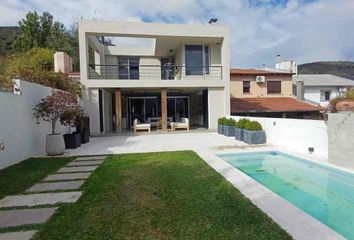 Casa en  Tres Cerritos, Salta Capital