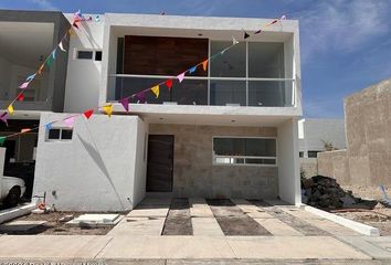 Casa en  Zen Life Ii, Prolongación Constituyentes Oriente, Residencial Zen Life, Querétaro, México