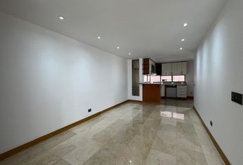 Apartamento en El Poblado, Medellín, Antioquia, Colombia