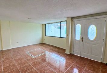 Casa en  De Las Tangaras, Quito, Ecuador