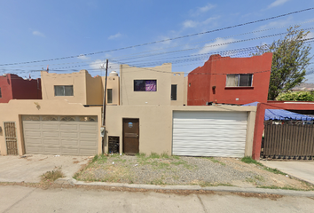 Casa en  Calle Constituyentes De 1917 213, Piedras Negras, 22830 Ensenada, Baja California, México