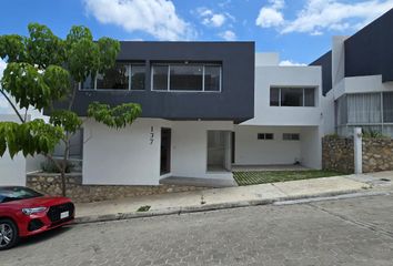 Casa en fraccionamiento en  Fraccionamiento Punta Diamante, De Los Doctores, Tuxtla Gutiérrez, Chiapas, México
