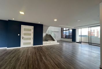 Apartamento en El Poblado, Medellín, Antioquia, Colombia