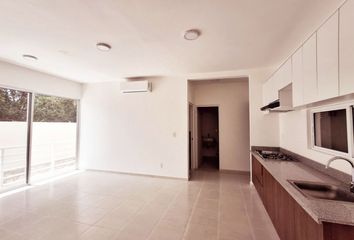 Departamento en  Avenida J. Zetina Gasca 77586, Supermanzana 18, Puerto Morelos, Quintana Roo, México