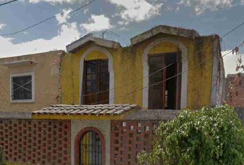 Casa en fraccionamiento en  Jardindes De La Victoria, Silao