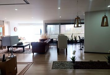 Apartamento en El Poblado, Medellín, Antioquia, Colombia