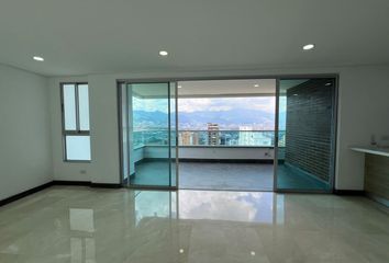 Apartamento en El Poblado, Medellín, Antioquia, Colombia