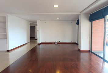 Apartment for rent in Poblado, Medellín