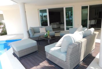 Casa en fraccionamiento en  Isla Dorada, Boulevard Kukulcan, La Isla, Zona Hotelera, Cancún, Quintana Roo, México