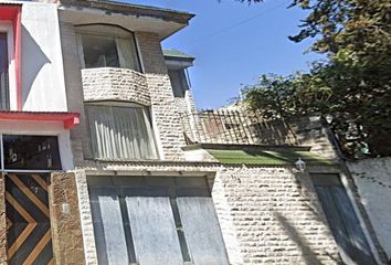 Casa en  Tlatelolco 113, Mz 026, Barrio De Sta Bárbara, 50050 Toluca De Lerdo, Méx., México