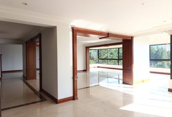 Apartamento en El Poblado, Medellín, Antioquia, Colombia