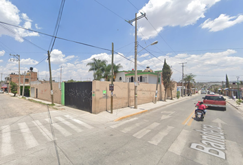 Casa en  Mártires De Cananea 2600, Francisco Silva Romero, 45638 San Pedro Tlaquepaque, Jal., México