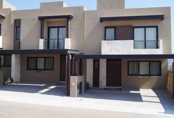 Casa en condominio en  Villa Magna Residencial, Avenida El Campanario Norte, Villa Magna, Santiago De Querétaro, Querétaro, México