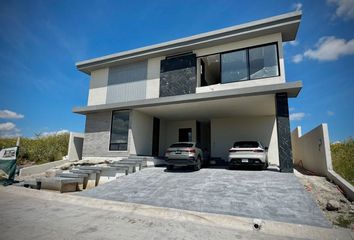 Casa en fraccionamiento en  El Molino Residencial & Golf, Paseo El Molino, El Molino Residencial, Leon, Guanajuato, México