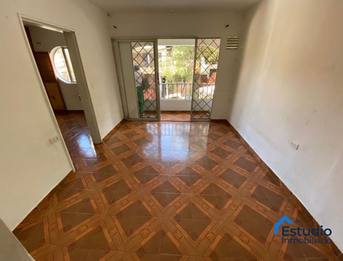 Apartamento en arriendo Campo Valdés 1 (Centro) en Campo Valdes 1