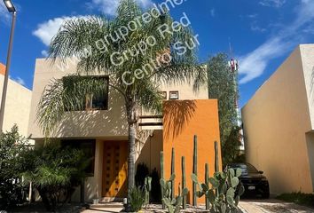 Casa en condominio en  Puerta Real Residencial Desarrollo Urbana 08, El Pueblito, Querétaro, México