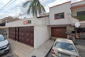 Casa en  C. Los Alpes 1147, Independencia Oriente, 44340 Guadalajara, Jal., México