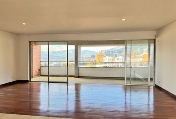 Apartment for rent in Poblado, Medellín