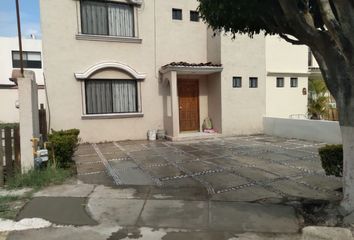 Casa en condominio en  Felipe Angeles 225, Los Pirules, Santiago De Querétaro, Querétaro, México