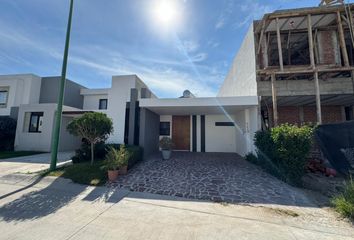 Casa en fraccionamiento en  El Cielo Residencial Ll, Boulevard El Verde, León, Guanajuato, México