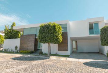 Casa en fraccionamiento en  Circuito Cairo, Lomas De Angelópolis, San Bernardino Tlaxcalancingo, Puebla, México