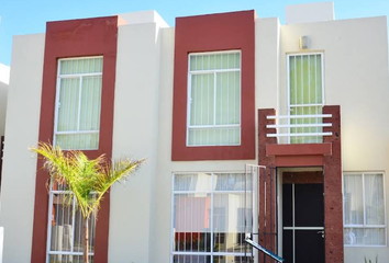 Casa en  Fraccionamiento Villa San Ángel, Boulevard Paseo Solidaridad, Rancho Grande, Irapuato, Guanajuato, México