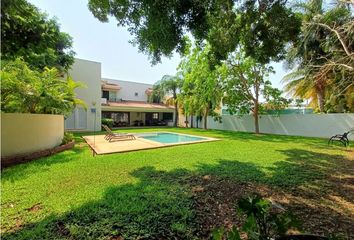 Casa en  Club De Golf La Ceiba De Yucatan, Mérida, Yucatán, México