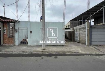 Casa en  Urbanización Puertas Del Sol, Machala, Ecuador