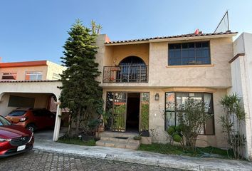 Casa en fraccionamiento en  Metepec, Estado De México, México