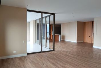 Apartment for rent in Poblado, Medellín