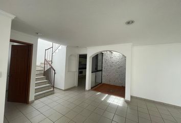 Casa en fraccionamiento en  Residencial Toscana, Irapuato, Guanajuato