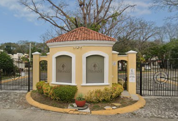 Casa en fraccionamiento en  Vistancias, Sta. Cristina 3, Canterías, 24157 Ciudad Del Carmen, Camp., México