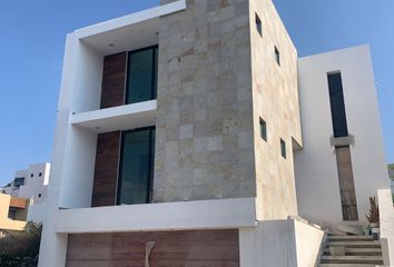 Casa en fraccionamiento en  Casa Jade Sur, Circuito Valle De Esmeralda, Zibatá, Querétaro, México