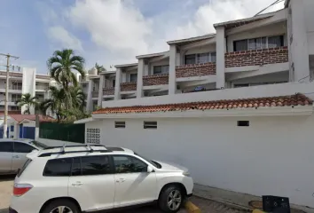 Edificio en  Gómez Farias 1, Centro, Melaque, Jalisco, México