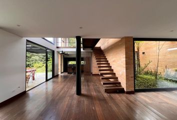 Casa en Envigado, Antioquia, Colombia