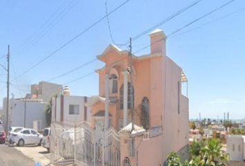 Casa en  P.º De Las Flores, Valle Dorado, 22890 Ensenada, B.c., México