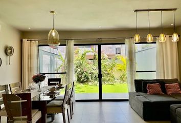 Casa en fraccionamiento en  Coto 10 Selvanova, Playa Del Carmen, Quintana Roo, México