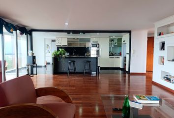 Apartamento en El Poblado, Medellín, Antioquia, Colombia