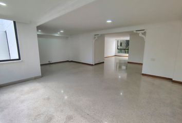 Apartamento en El Poblado, Medellín, Antioquia, Colombia