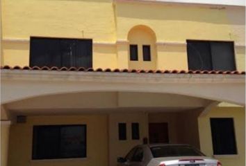 Casa en  Villa Arboledas, Las Villas, Quinta Las Villas, Irapuato, Guanajuato, México