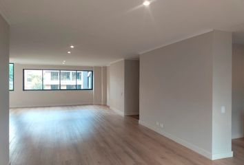 Apartamento en El Poblado, Medellín, Antioquia, Colombia