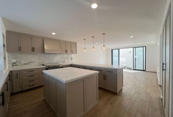 Casa en fraccionamiento en  Fraccionamiento Lomas De  Angelópolis, San Andrés Cholula