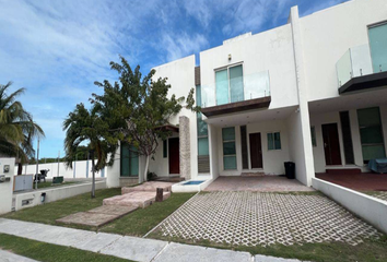 Casa en condominio en  Club Residencial Azul, Champotón, Ciudad Del Carmen, Campeche, México