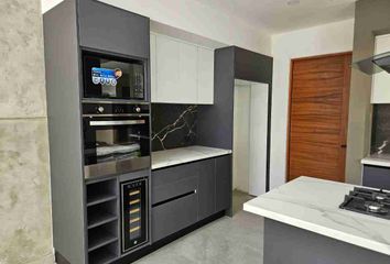 Casa en  Vía Cumbres, Avenida Huayacán, Cancún, Quintana Roo, México