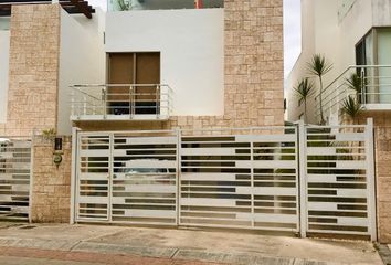 Casa en condominio en  Casa Cuenca's Playa Del Carmen, Capri 2, Bali, Playa Del Carmen, Solidaridad, Quintana Roo, 77718, Mex