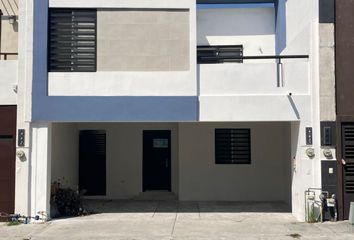 Casa en  Avenida Almería, Almería, Apodaca, Nuevo León, México