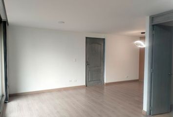 Apartamento en El Poblado, Medellín, Antioquia, Colombia