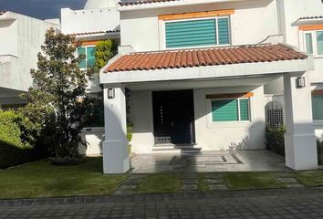 Casa en condominio en  Club De Golf Los Encinos, Lerma