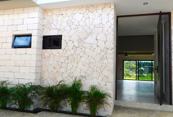 Casa en fraccionamiento en  Lagos Del Sol, Cancún, Quintana Roo, México